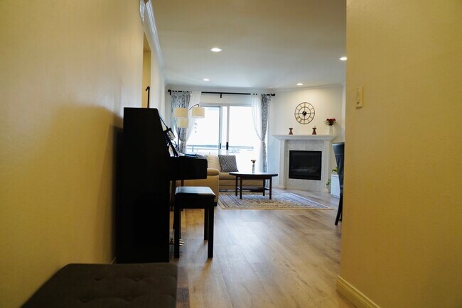 Foto del edificio - 21500 Burbank Blvd