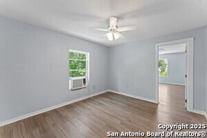 Primary Photo - 2503 W Houston St