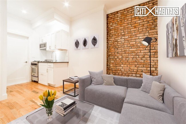 Foto del edificio - 484 E 74th St