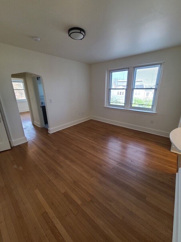 Photo - 5000 New Hampshire Ave NW (Washington, DC)