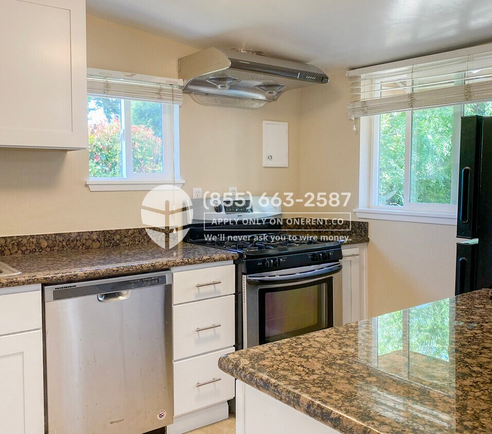Foto principal - 10195 Pasadena Ave