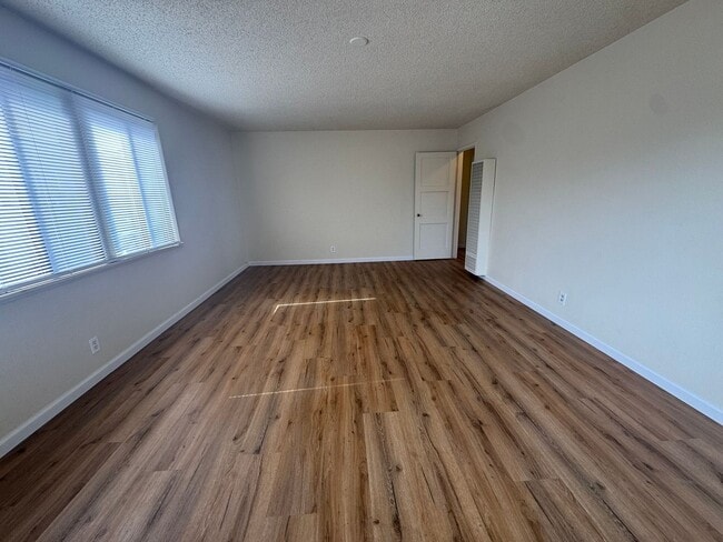 Building Photo - $2,995! Charming 2-Bedroom Home with Bonus...