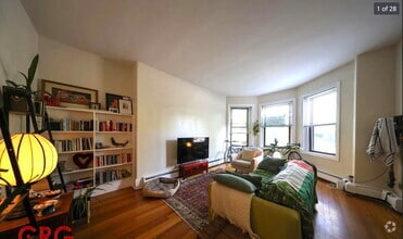 Building Photo - 1728 Beacon St