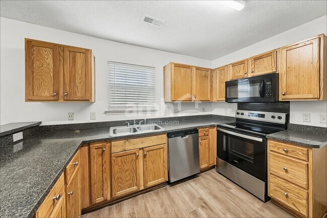 Foto del edificio - 7316 Aragorn Ln