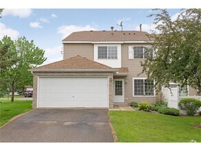Building Photo - 15921 Finch Ln