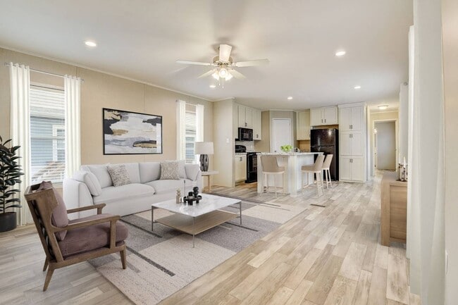 Building Photo - 1800 Oak Grove Rd E