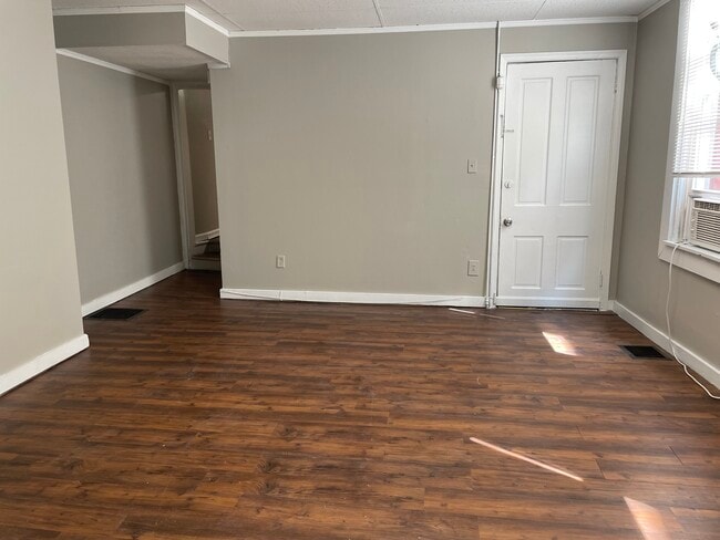 Building Photo - 2234 Ravine St