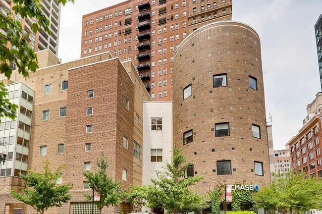 Foto del edificio - 40 E 9th St
