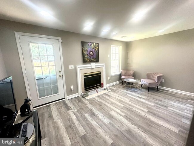 Building Photo - 450 Andromeda Terrace NE
