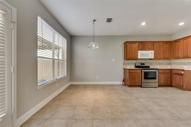 Building Photo - 5120 Parkview Hills Ln