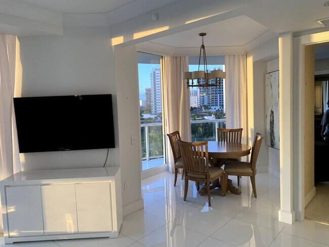 Foto del edificio - 2700 N Ocean Dr