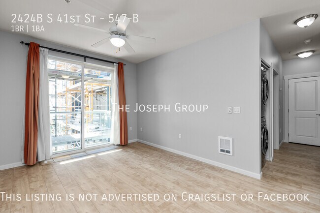 Building Photo - Amazing 1 bed/1 bath in Tacoma!