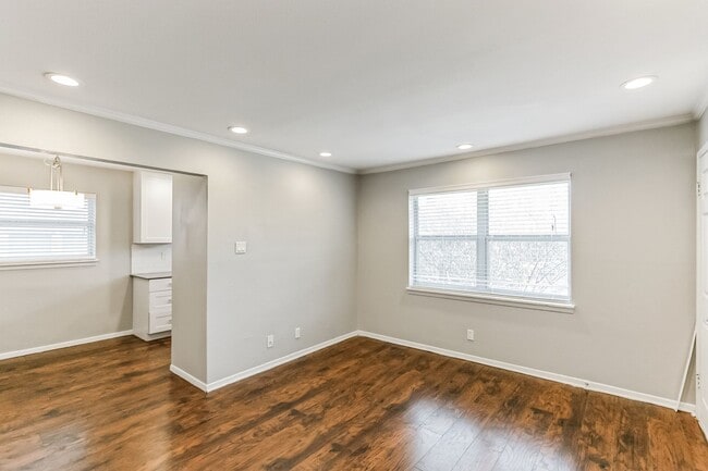 Interior Photo - 6315 Richmond