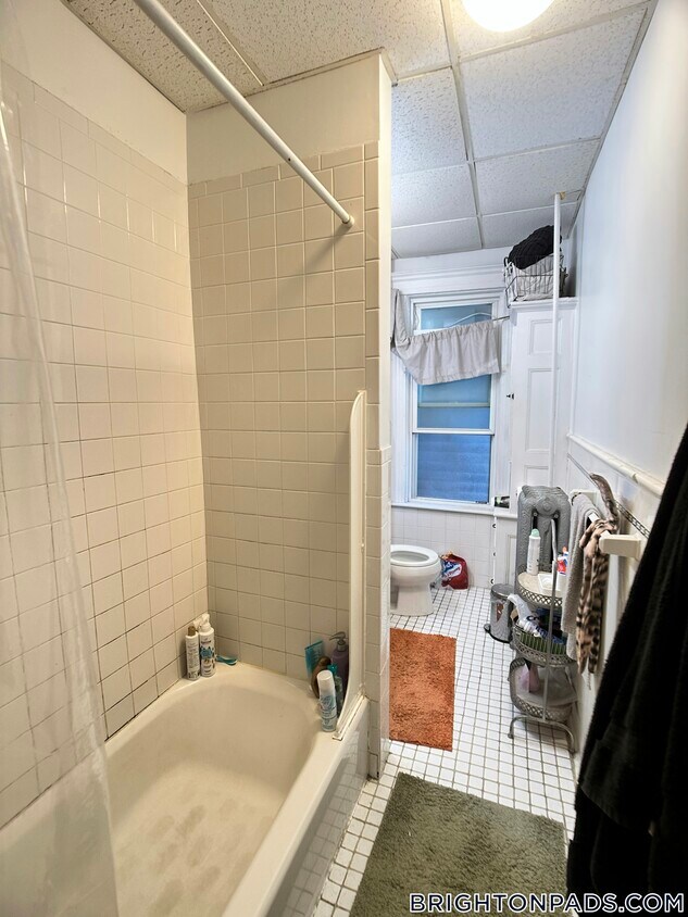 Building Photo - 324 Faneuil St