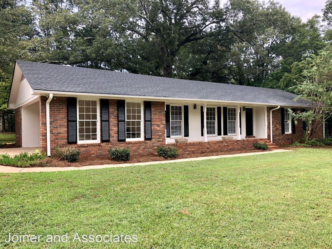 Foto principal - 3 br, 2 bath House - 97 New High Shoals Rd.