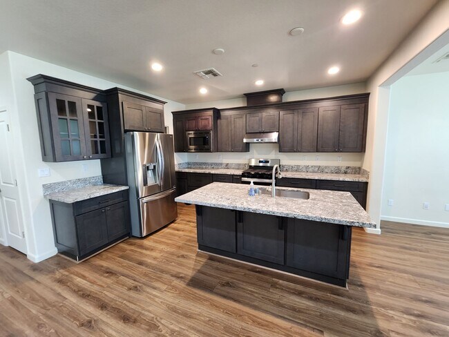 Building Photo - 18537 Patriot Way