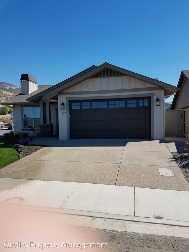 Building Photo - 3 br, 2 bath House - 790 Sonoma Court