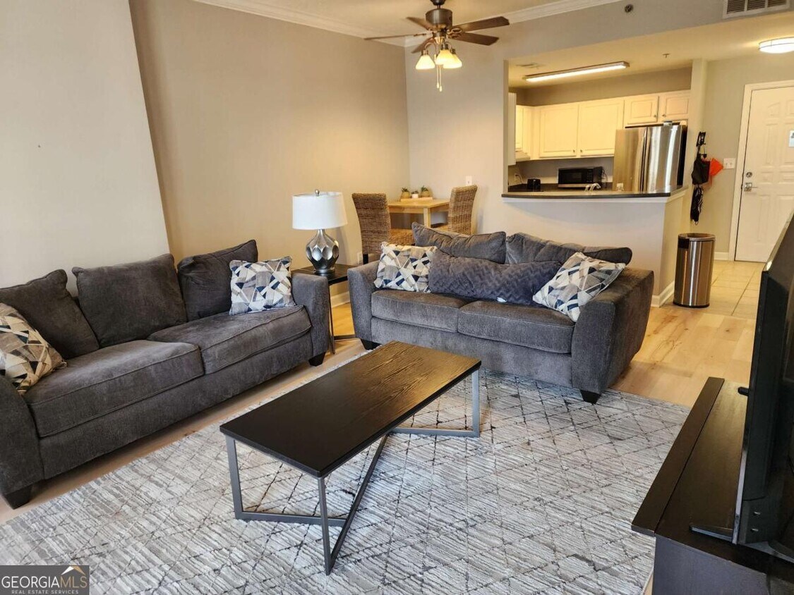 Foto principal - 1101 Juniper St NE