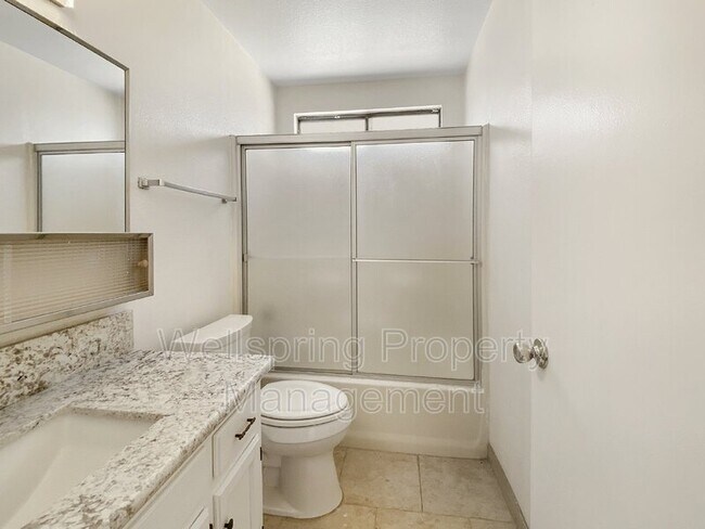 Foto del edificio - 940 W Graaf Ave