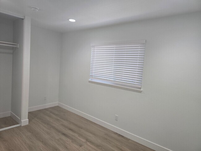 Foto del edificio - Fully Remodeled 4-Bedroom, 3-Bath Rental Home in Prime Fountain Valley Location