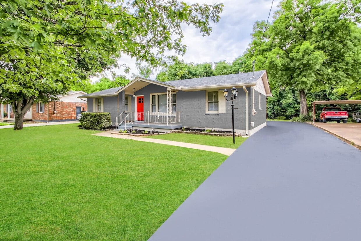 443 Ave House Rental in Goodlettsville, TN