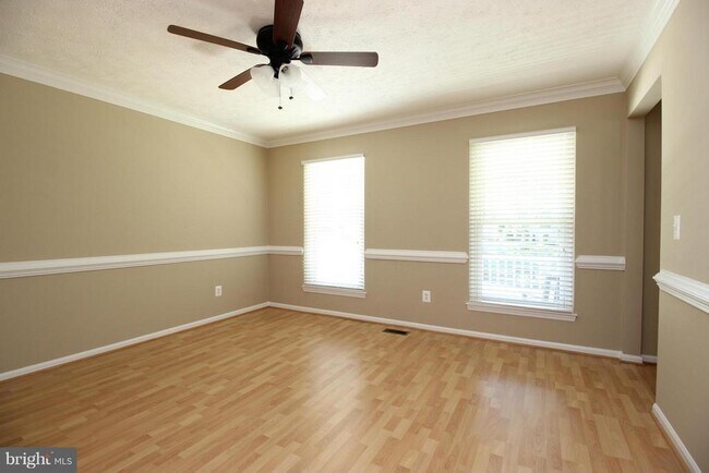 Foto del edificio - 66 Larkwood Ct