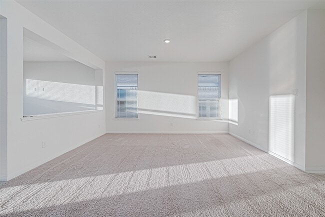 Building Photo - 7106 Escondido Dr