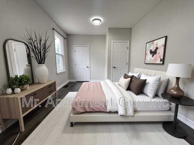 Photo du bâtiment - 163 E 5th St