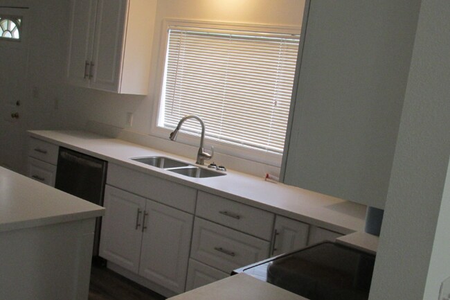 Foto del edificio - 1001 5th Ave S