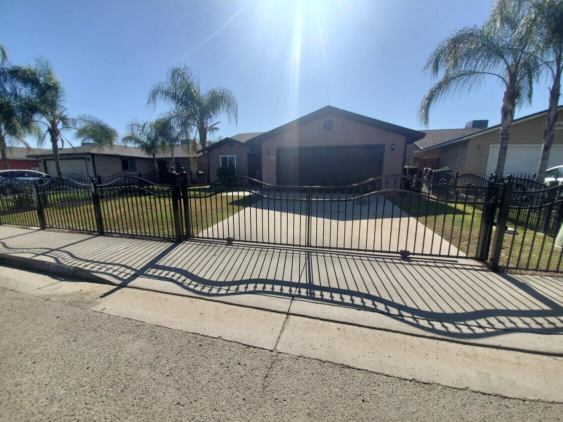 Primary Photo - 14541 Rd 190