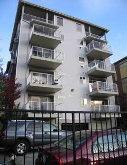 Foto del edificio - Angel Crest Deluxe Apartments