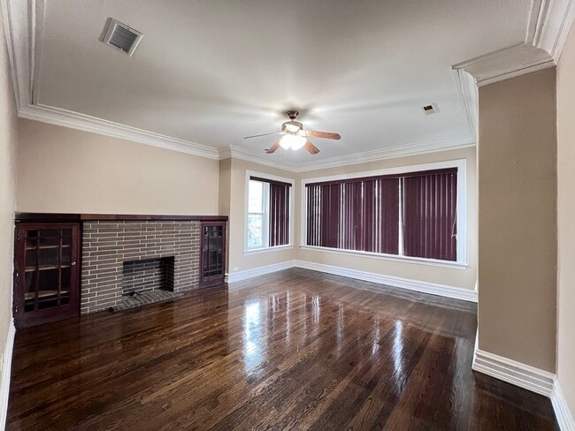 Foto del edificio - 821 N Waller Ave
