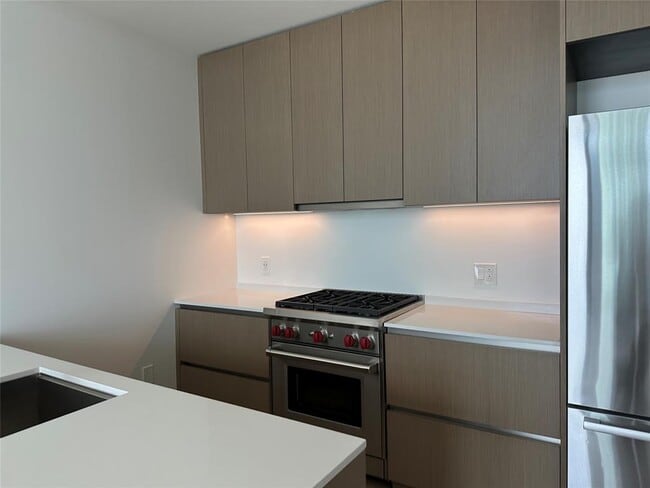 Foto del edificio - 610 Davis St