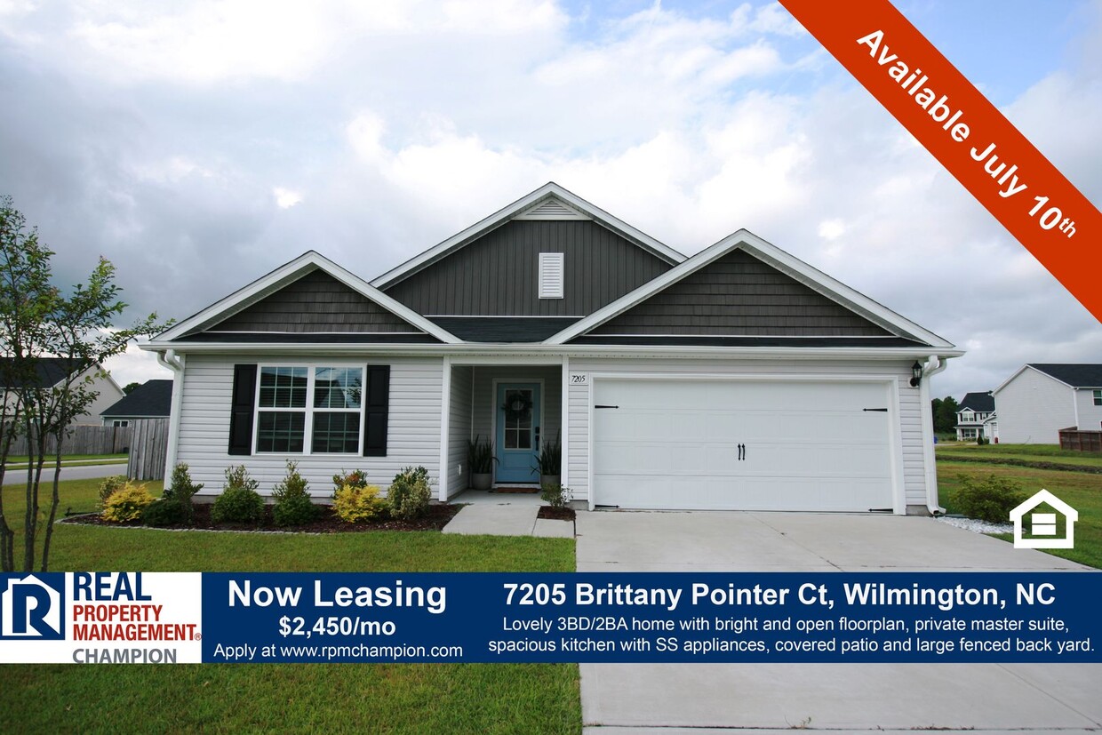 Primary Photo - Beautiful Home w/Attached Garage and Fence...