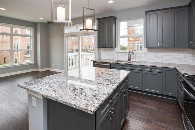 Building Photo - 15295 Mystic Rock Dr