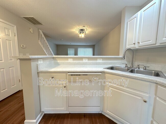 Foto del edificio - 4249 Orange Tree Ct