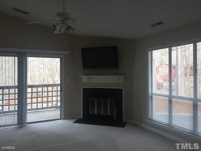 Foto del edificio - 2 br, 2 bath  - 4601 Timbermill Ct Apt 301