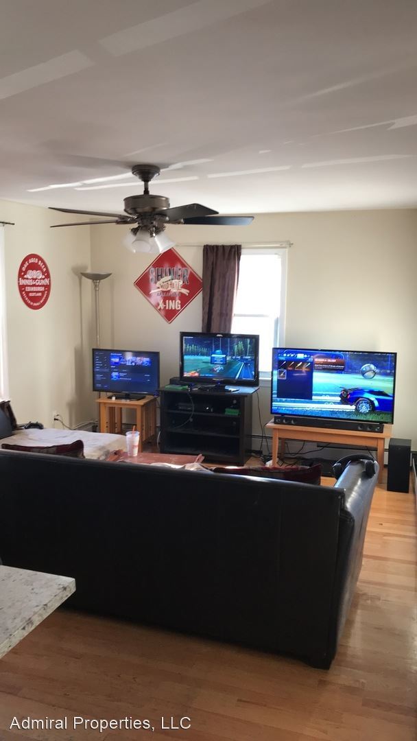 Foto del edificio - 5 br, 2 bath House - 54 Gloucester St.