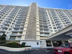 Building Photo - 5600 Collins Ave