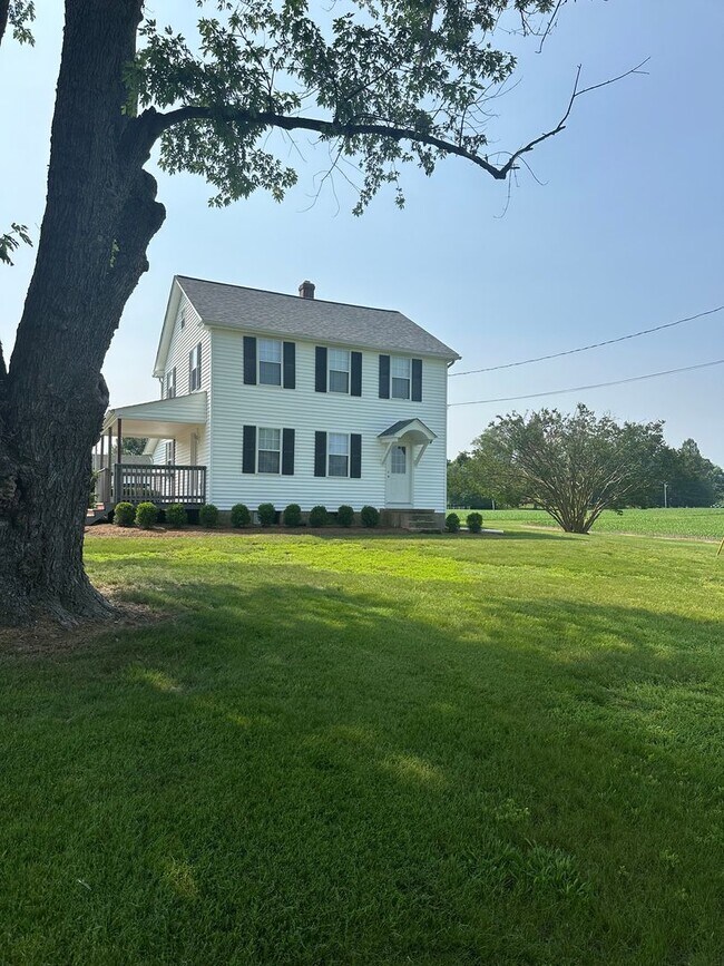 Building Photo - Davidsonville