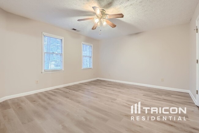 Building Photo - 255 Mercedes Trail