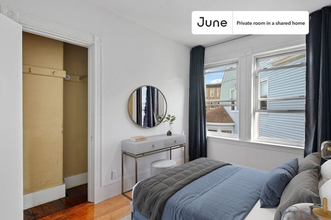Private bedroom in 6 bed/2 bath Home - Private bedroom in 6 bed/2 bath Home