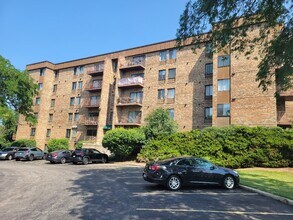 Building Photo - 425 Walnut Creek Rd