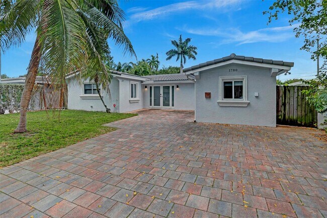 Building Photo - 1780 NE 21st St