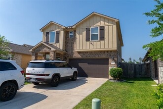 Building Photo - 7010 Silverleaf Oak St