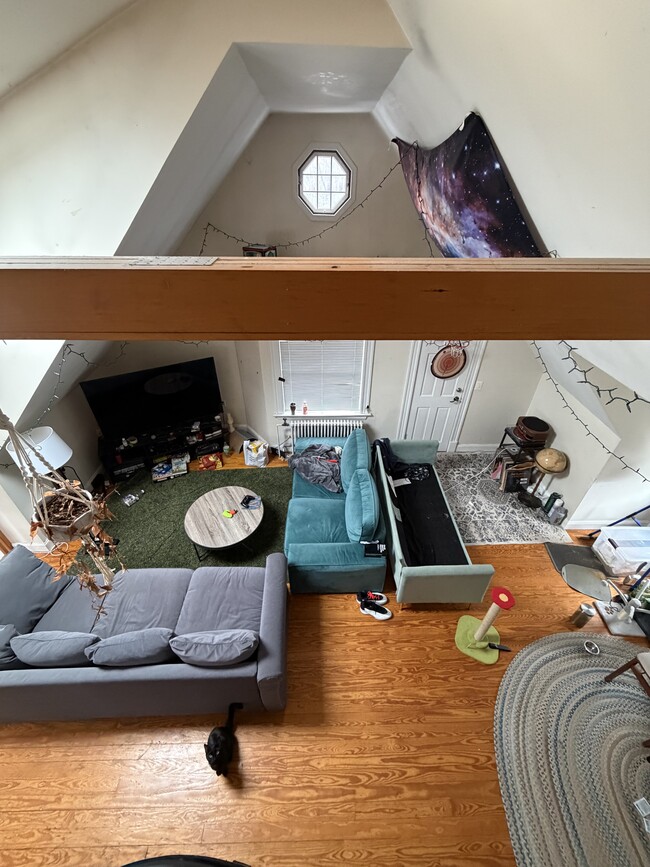 Building Photo - 62 Ridgemont St