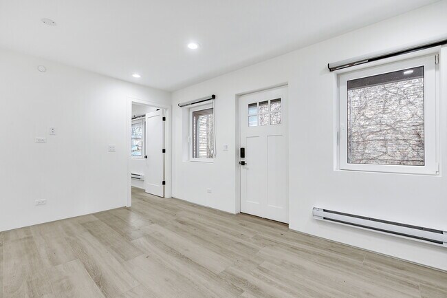 Foto del edificio - 1025 N Harlem Ave