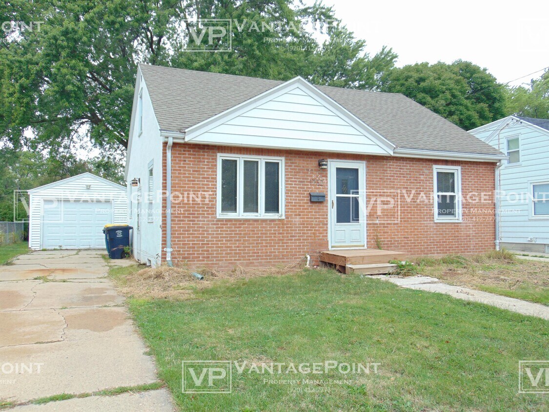 Primary Photo - 1732 12th Ave