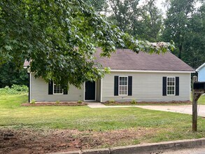 Building Photo - 7121 Greenway Cove SW