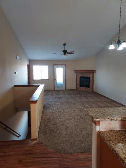 Building Photo - 407 Aaron Dr